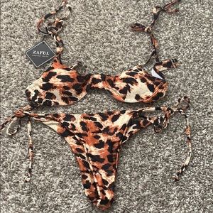 Brand new bikini set